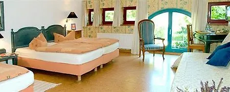 Bio-hotel Gutshof Insel Usedom 3*